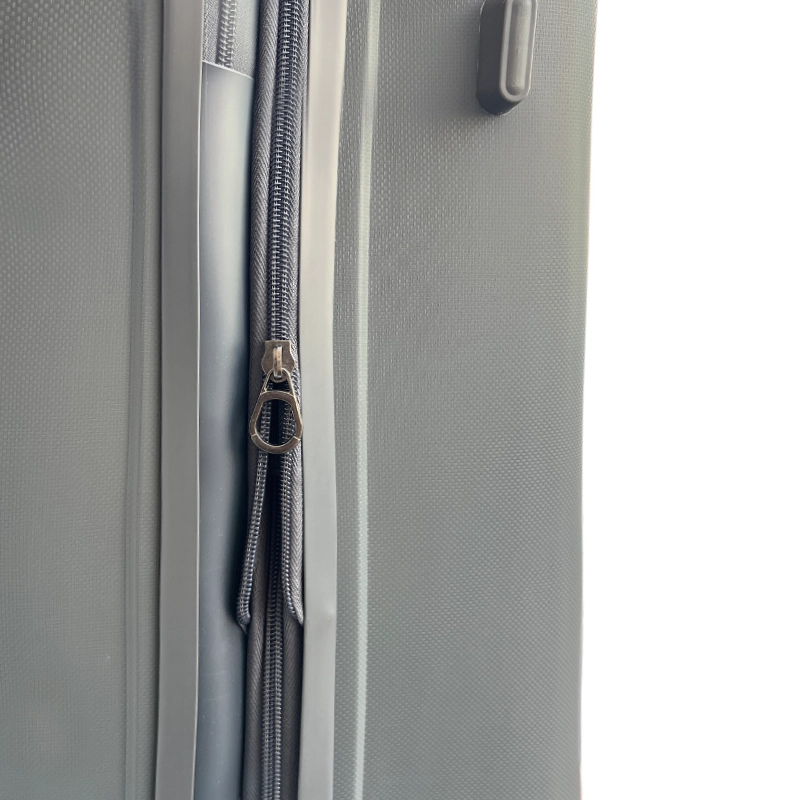 چمدان وارداتی Rapido مدل R-155